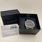 Tommy Hilfiger Chronograaf TO152M08V met bon in doos €109.99, Sieraden, Tassen en Uiterlijk, Overige Accessoires, Ophalen of Verzenden