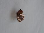 Knoopsgat speld real madrid emaille, Verzamelen, Speldjes, Pins en Buttons, Verzenden, Transport