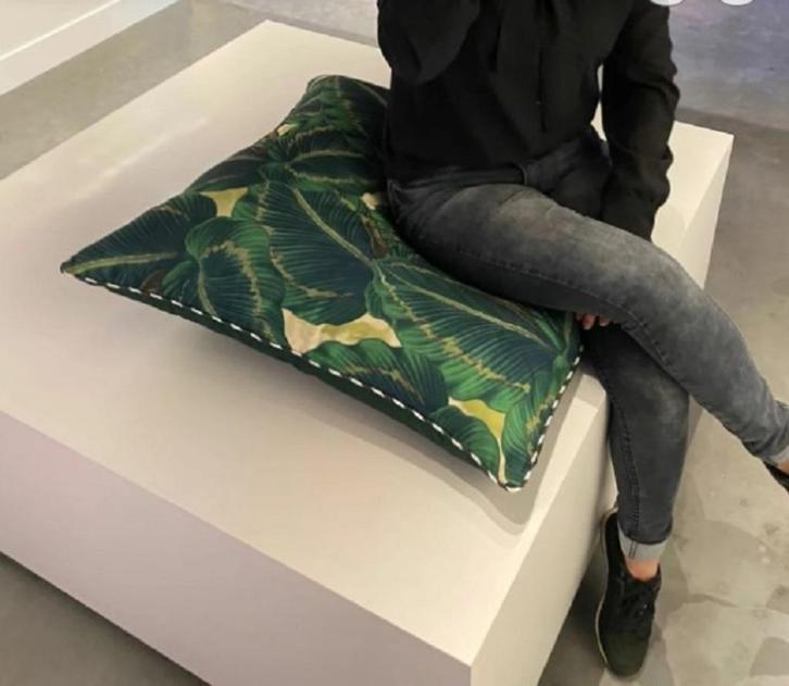 🌴 Exotisch designkussen Christian Lacroix – 75x75 – Nieuw!, Huis en Inrichting, Woonaccessoires | Kussens, Nieuw, Overige kleuren