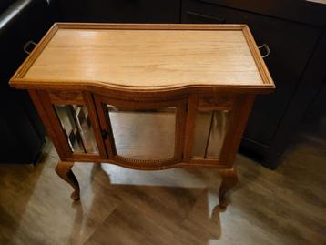 Vintage Servieskastje met Geslepen Glas - Puntgaaf! beschikbaar voor biedingen