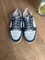 Durea damessneakers maat 6K, Kleding | Dames, Schoenen, Ophalen of Verzenden, Zo goed als nieuw, Sneakers of Gympen