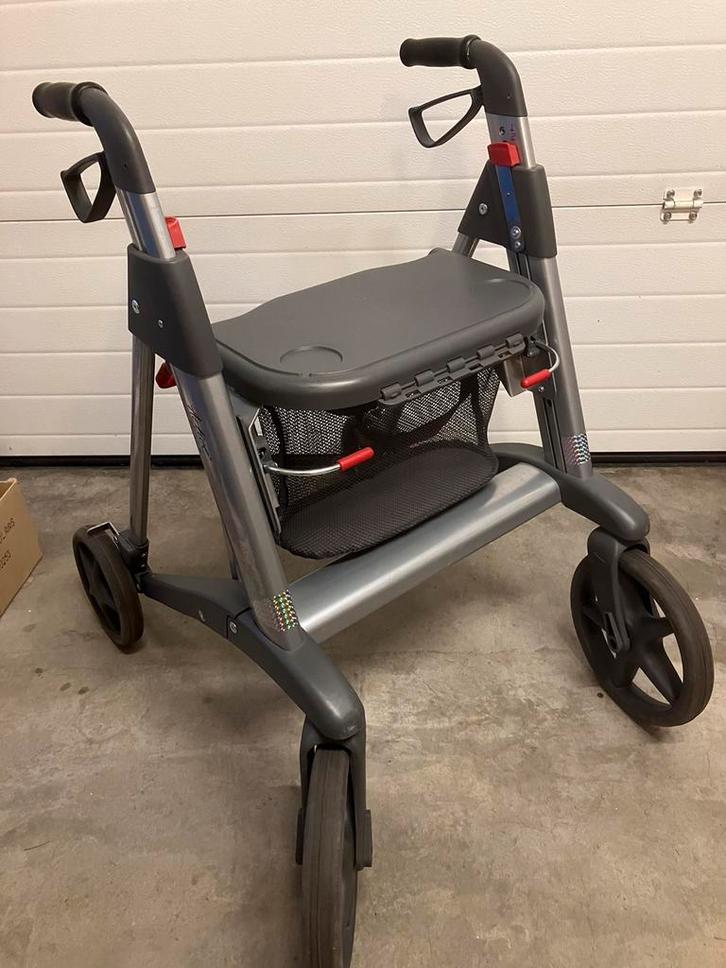 mooie stevige ANWB  Active rollaror, Diversen, Rollators, Zo goed als nieuw, Lichtgewicht, Ophalen