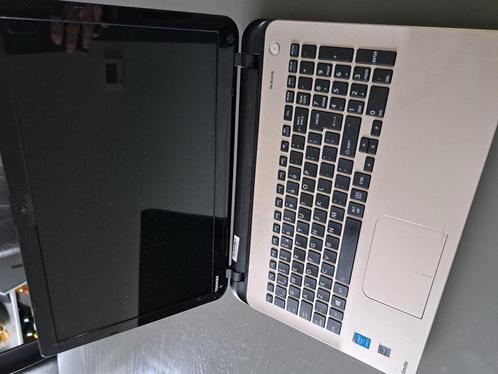 Toshiba Satellite 15.5 inch met goede Accu, Computers en Software, Chromebooks, Zo goed als nieuw, 15 inch, 8 GB, 256 GB of meer