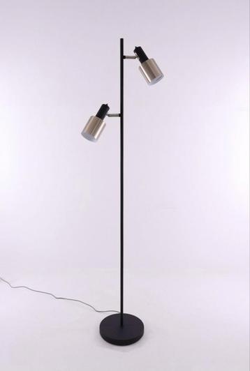 Leuke vintage look lamp vloerlamp met 2 spots.  beschikbaar voor biedingen