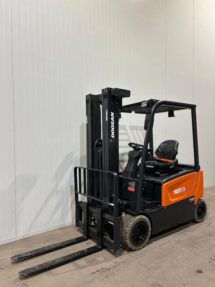 Elektrische heftruck - Doosan B18X-7 - 1800kg- Triplex mast., Zakelijke goederen, Machines en Bouw | Heftrucks en Intern transport