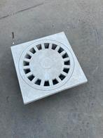 Vloerputje kunstof 20x20 cm, Doe-het-zelf en Verbouw, Buizen en Afvoer, Ophalen of Verzenden, Zo goed als nieuw, Pvc, Minder dan 2 meter