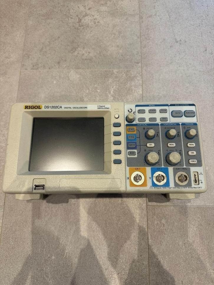 Rigol DS1202CA Digitale Oscilloscoop – 200 MHz, 2 Kanalen, Doe-het-zelf en Verbouw, Meetapparatuur, Gebruikt, Overige meters, Ophalen of Verzenden