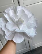 Prachtige grote witte kunstbloemen 2, Huis en Inrichting, Woonaccessoires | Kunstplanten en Kunstbloemen, Verzenden, Zo goed als nieuw