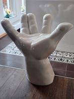 Designobject Hand, Ophalen