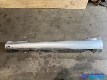 MERCEDES SLK R171 Zilver C775 Links zijskirt 2005-2011 beschikbaar voor biedingen