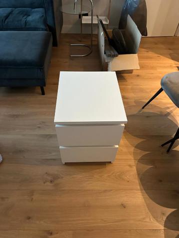 Ikea MALM nachtkastje, Wit - afbeelding 1