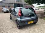 Peugeot 107 1.0 Blue Lease | 5-Deurs + Airco nu € 2.975,-!, Voorwielaandrijving, Euro 5, Stof, Gebruikt