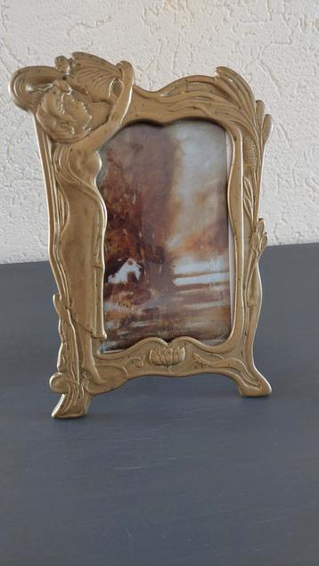 Art Nouveau Messing Fotolijst Jugendstil beschikbaar voor biedingen