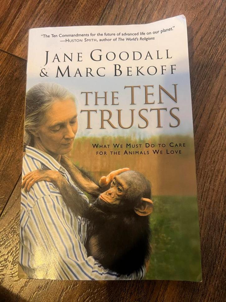 The Ten Trusts - Jane Goodall & Marc Bekoff, Boeken, Natuur, Zo goed als nieuw, Natuur algemeen, Ophalen of Verzenden