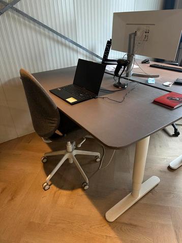 Ikea Bekant Zit Sta Bureau elektrisch 160x80 beschikbaar voor biedingen
