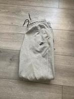Nike Tech Fleece Broek Grijs Maat L, Ophalen of Verzenden, Gedragen, Maat 52/54 (L), Grijs
