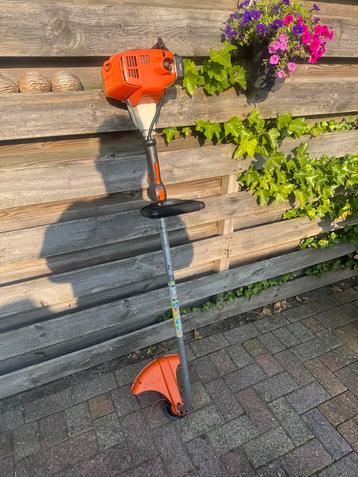 Stihl Bosmaaier FS 75 in perfecte staat en zeer goed . beschikbaar voor biedingen