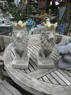 betonnen leeuwen metgoud kroon heel apart, Tuin en Terras, Tuinbeelden, Ophalen, Nieuw