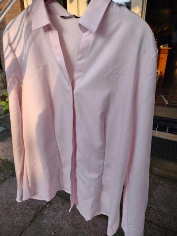 Effen dames blouses mt 44 wit  en roze met lange mouw beschikbaar voor biedingen