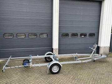 Marlin geremde 1000 kg boottrailer beschikbaar voor biedingen