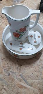 Vintage waskom met kan en deksels, Ophalen