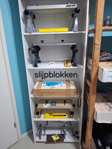 Diverse slijpblokken slijptafel slijpapparaat voor schaatsen beschikbaar voor biedingen