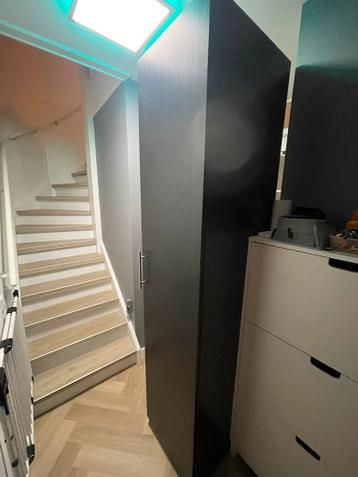 Ikea pax hoge Kast met Planken en mandjes - afbeelding 1