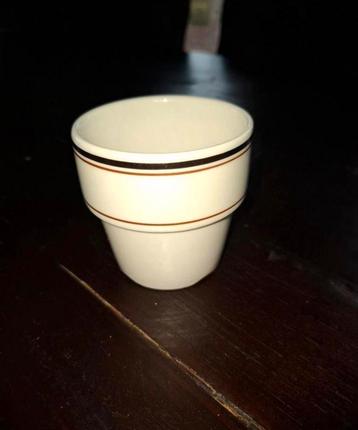 Merkbeker 9x servies Mosa beschikbaar voor biedingen
