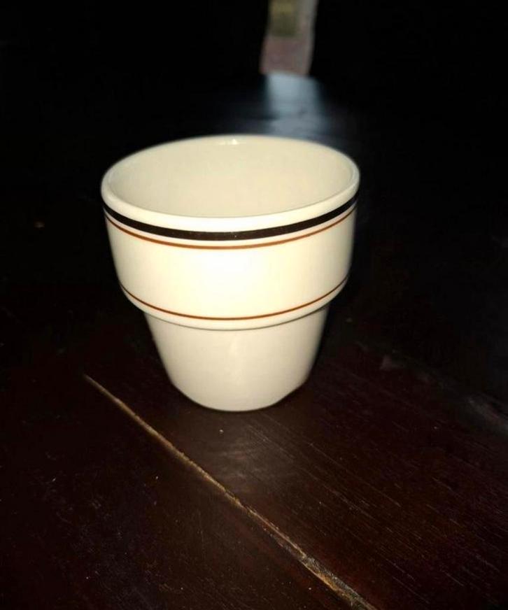 Merkbeker 9x servies Mosa, Huis en Inrichting, Keuken | Servies, Zo goed als nieuw, Kop(pen) en/of Schotel(s), Overige stijlen