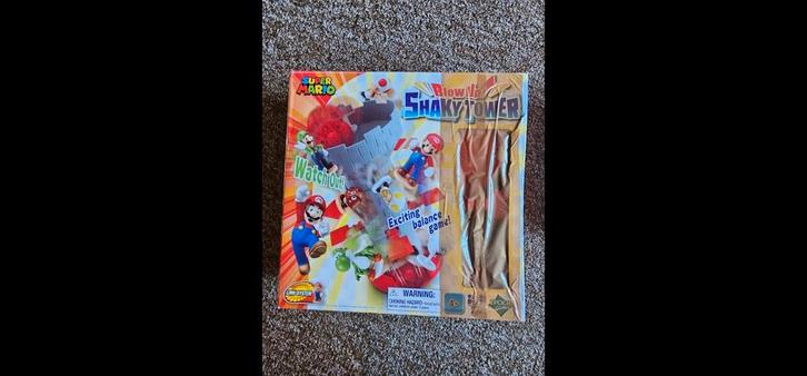 Super Mario Shaky Tower Bordspel, Hobby en Vrije tijd, Gezelschapsspellen | Bordspellen, Nieuw, Een of twee spelers, Drie of vier spelers