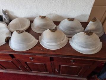 Plafond- en wand lampen (in één koop mee te nemen) beschikbaar voor biedingen