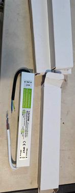 LED Strip 2x + 4x Trafo - Nieuw, Nieuw, Ophalen of Verzenden, Modern, Minder dan 50 cm