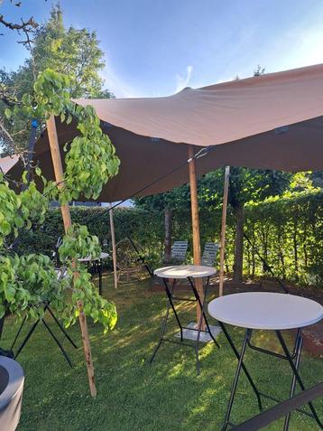 Stretcht tent 4,5x 7,5m incl. op en afbouw! Huur bij ISIRENT beschikbaar voor biedingen