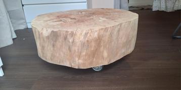 Mooie boomstam design tafel op wieltjes* beschikbaar voor biedingen