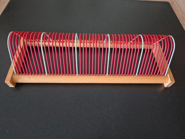 Vintage (retro) single rek houder.Tegen elk redelijk bod., Audio, Tv en Foto, Platenspelers, Overige merken, Ophalen of Verzenden