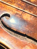 Oude viool met strijkstok – Stradivarius model (1720), Muziek en Instrumenten, Strijkinstrumenten | Violen en Altviolen, Ophalen of Verzenden