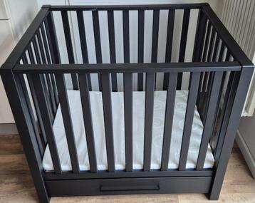 Box europe baby, 2 hoogte standen beschikbaar voor biedingen