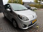 Renault Twingo 1.2-16V Night & Day / apk 10-2026, Voorwielaandrijving, Twingo, Gebruikt, 4 cilinders