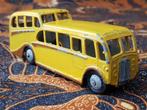 Mooie oude model bus uit Engeland van Dinky Toys 11,2 cm.
