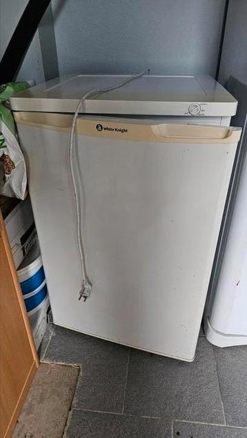 Tafel model vriezer kapot beschikbaar voor biedingen