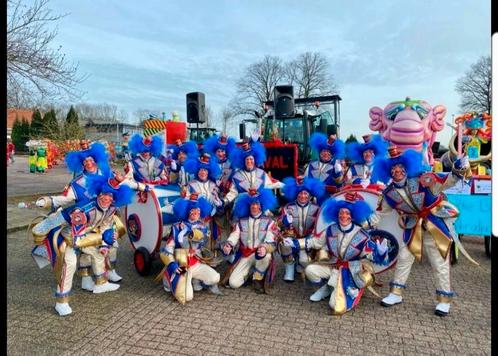Fleurige muzikanten 32 stuks, Kleding | Dames, Carnavalskleding en Feestkleding, Zo goed als nieuw, Ophalen