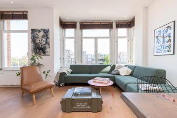 Design bank / Gelderland / loods 5 Square beschikbaar voor biedingen