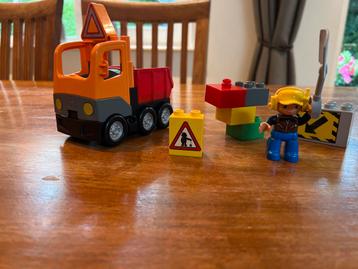 Leuke Duplo Set met Vrachtwagen en Figuur beschikbaar voor biedingen