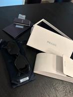 Prada zonnebril, Ophalen, Zo goed als nieuw, Zwart, Dame