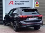 Volkswagen Tiguan 1.5 eTSI R-Line Pano/H&K/Camera/Dodehoek, Auto's, 12 maanden, 4 cilinders, Alcantara, Zwart