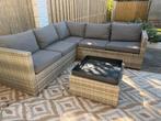 Grijze wicker loungeset met tafel en dienblad, Tuin en Terras, Tuinsets en Loungesets, Ophalen, 5 zitplaatsen, Gebruikt, Loungeset