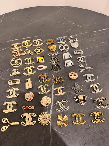 Nieuwe chanel broches €10 per stuk !! beschikbaar voor biedingen