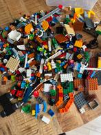 Bak vol met allerlei Lego’s zie foto’s van figuren €40, Kinderen en Baby's, Speelgoed | Duplo en Lego, Ophalen of Verzenden, Zo goed als nieuw