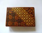 Oud Japans houten doosje: ingelegd geometrisch motieven, Ophalen of Verzenden