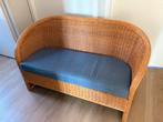 Rieten bankje met kussen, Huis en Inrichting, Banken | Sofa's en Chaises Longues, Ophalen, Gebruikt, Minder dan 75 cm, Tweepersoons